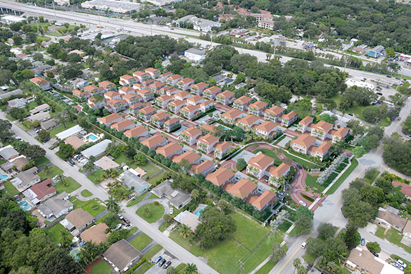 Sales Center for Brick O. Real Estate’s The Reserve at Edgewood,  a Family-Friendly Residential Townhome Community in Fort Lauderdale, Celebrated its Grand Opening