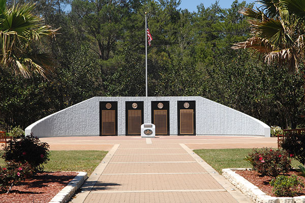 Memorial Wall 201634