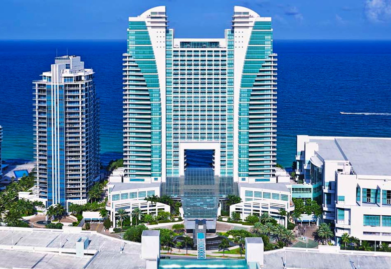 THE DIPLOMAT BEACH RESORT