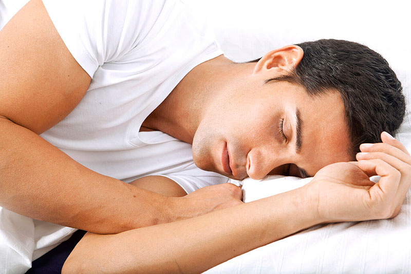 Four Tips to Eat Your Way to a Great Night's Sleep