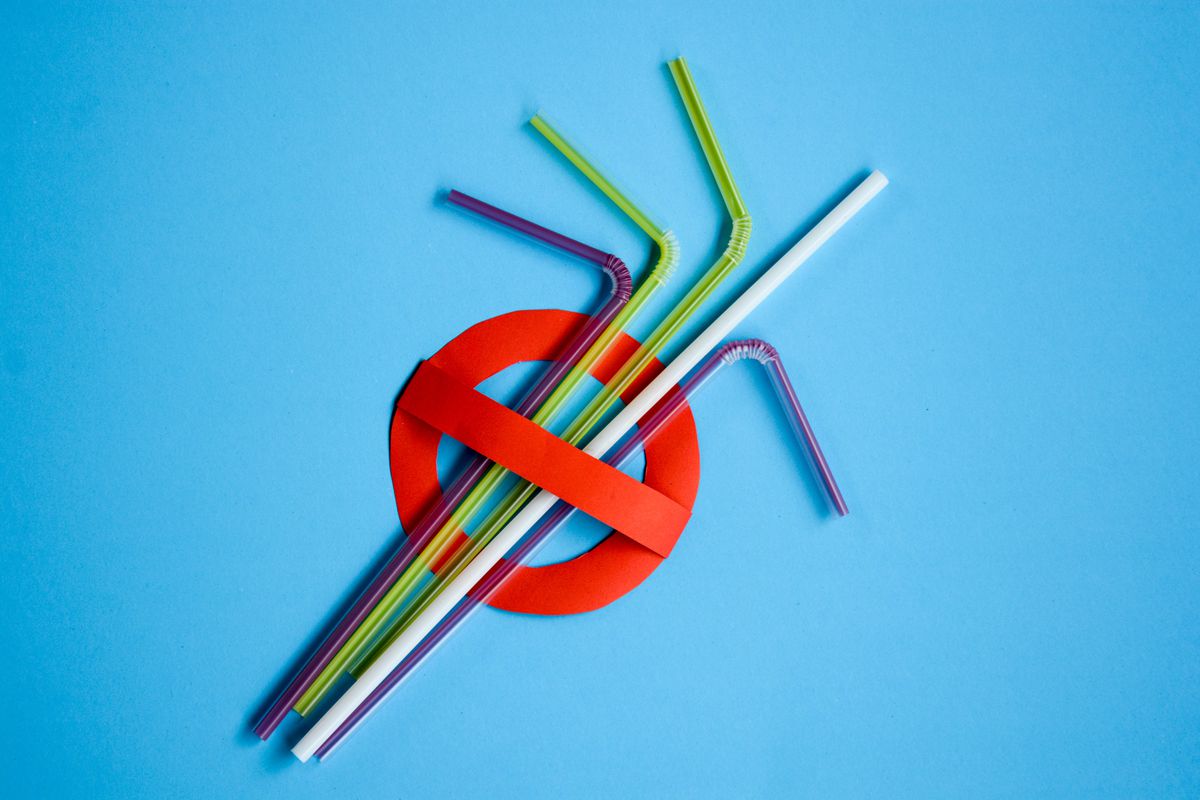 plastic straws