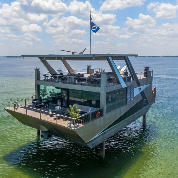 Mansion Yacht