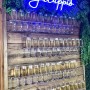 Champagne wall3