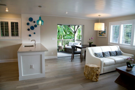 Crane Beach House Hotel