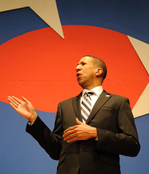 Mike-Thornton-As-Obama-CapSteps-Credit-Bill-Hurd